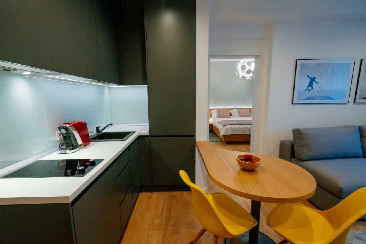 Arbans Elegant Apartment In The City Center ブカレスト エクステリア 写真